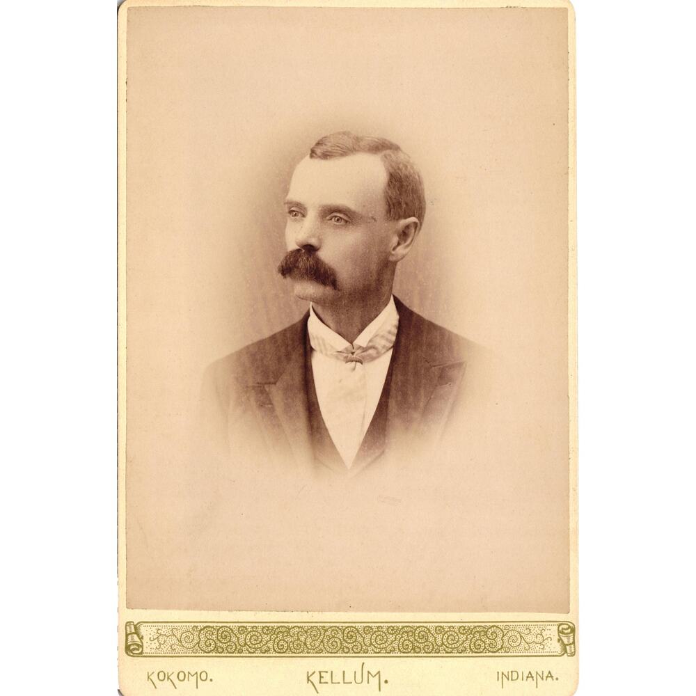 Antique Cabinet Card Photo Handsome Gentleman JM Kellum Studio Kokomo Indiana‎
